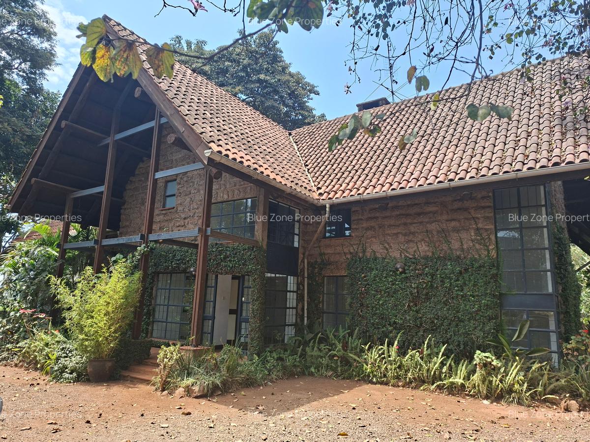 3 Bed House with En Suite at Nyari - 1