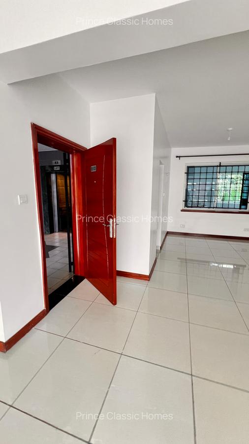 3 Bed Apartment with En Suite in Westlands Area - 9