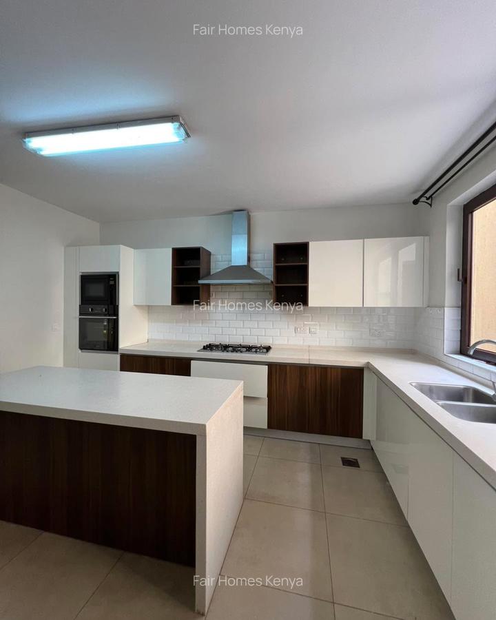 5 Bed Townhouse with En Suite at Chalbi Drive - 3