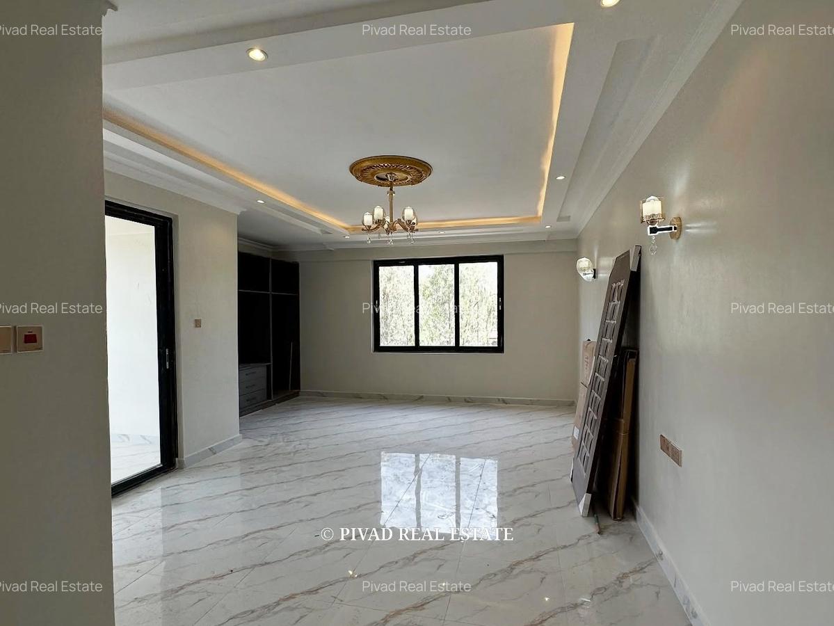 7 Bed House with Swimming Pool in Karen - 4