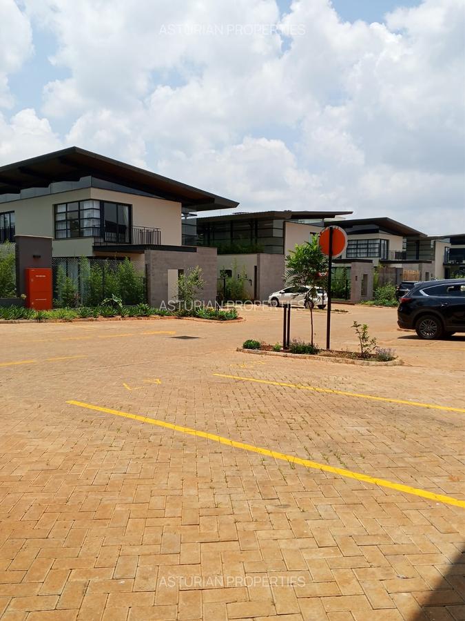 4 Bed Townhouse with En Suite in Runda - 16