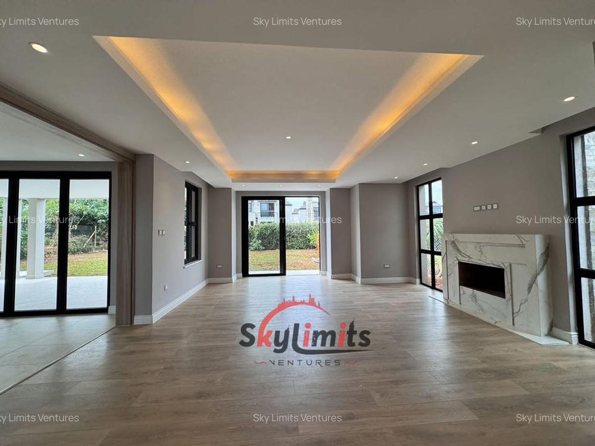 5 Bed Villa with En Suite in Runda - 8