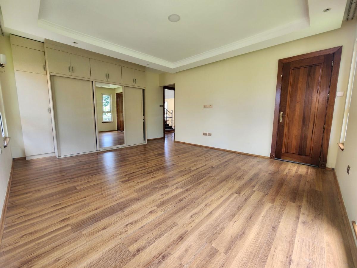 4 Bed Townhouse with En Suite in Kiambu Road - 10