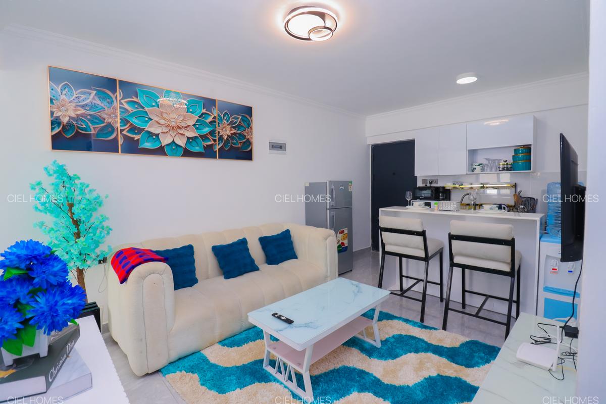 Serviced 1 Bed Apartment with Gym at Wood Avenue - 1