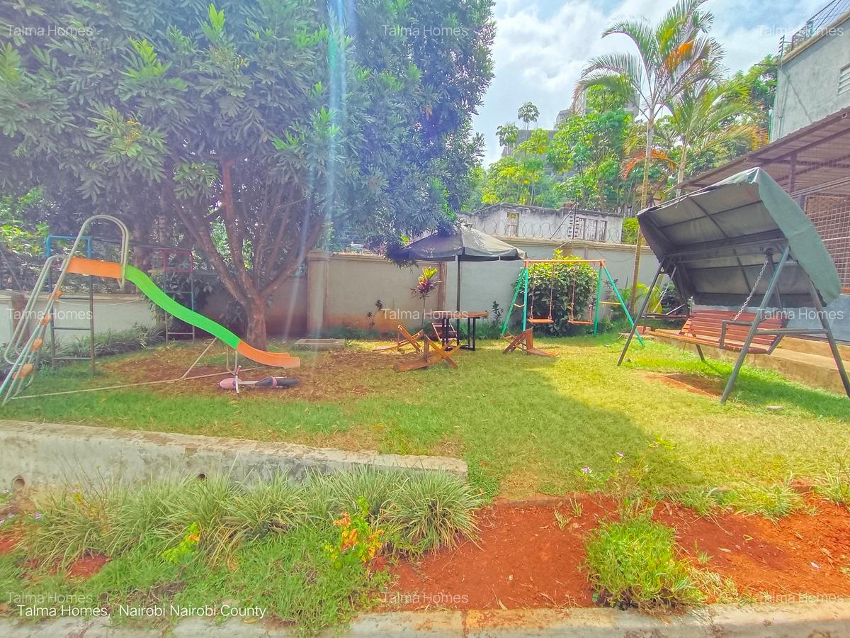 5 Bed Townhouse with En Suite at Westlands - 11