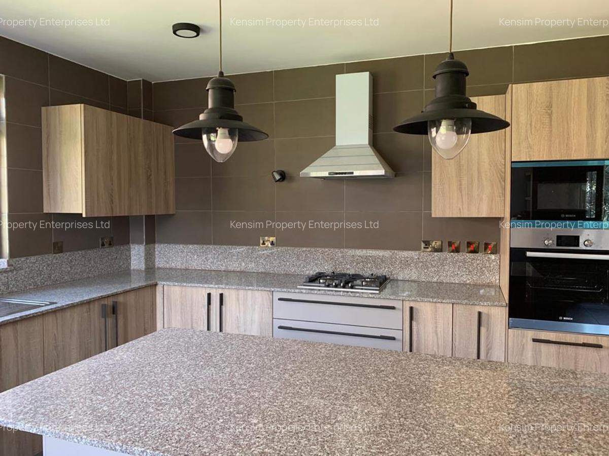 5 Bed Townhouse with En Suite in Kitisuru - 9