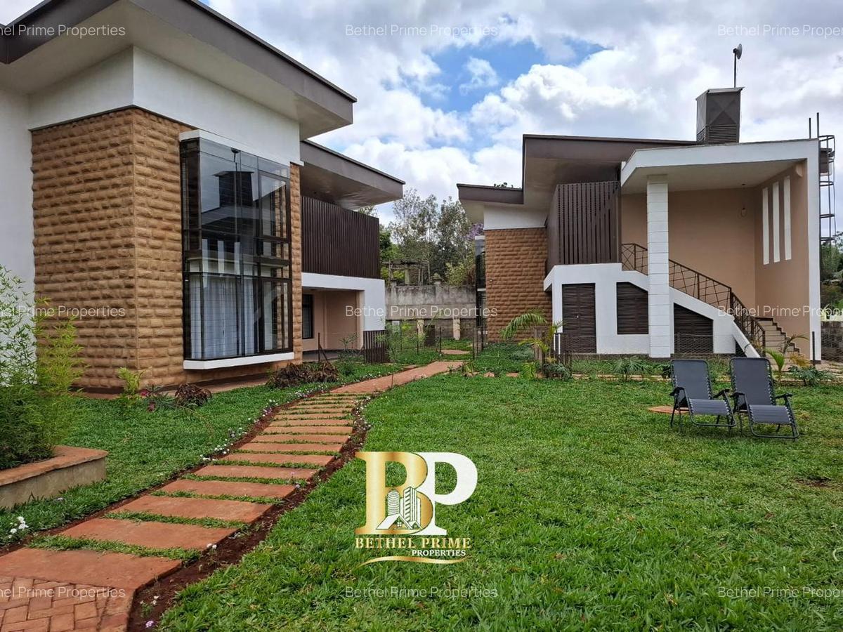 2 Bed House with En Suite in Ridgeways - 1