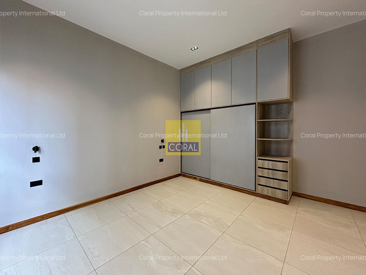 4 Bed Apartment in Loresho - 18