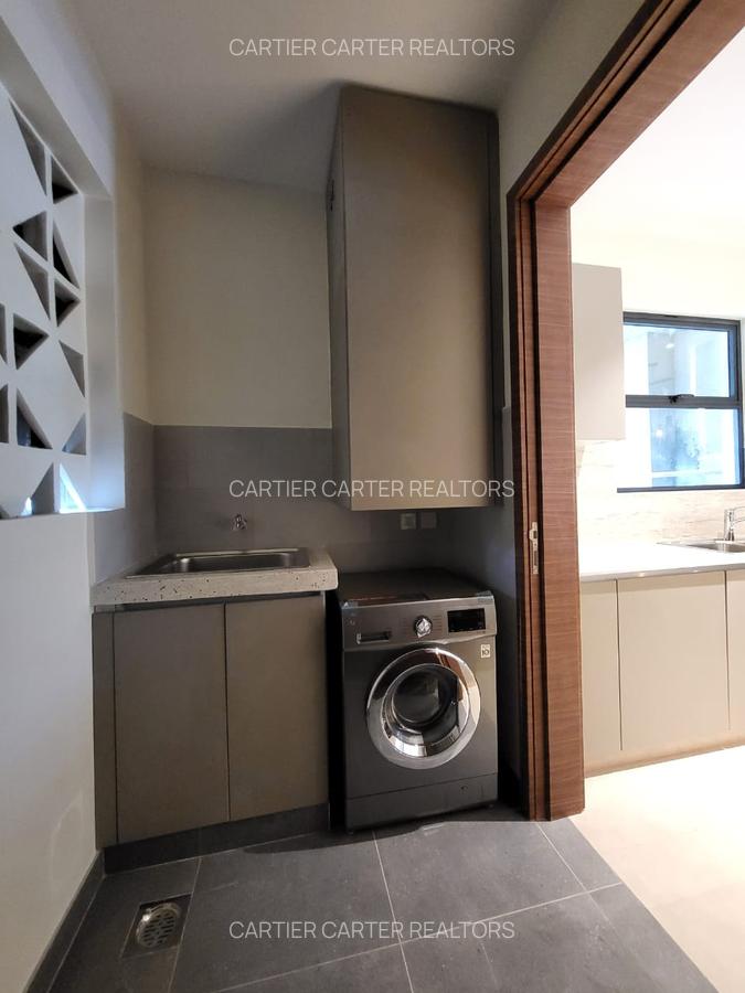 1 Bed Apartment with En Suite in Riverside - 10