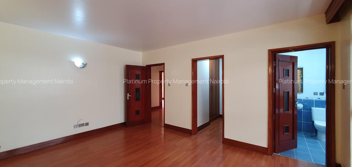3 Bed Apartment with En Suite in Westlands Area - 10
