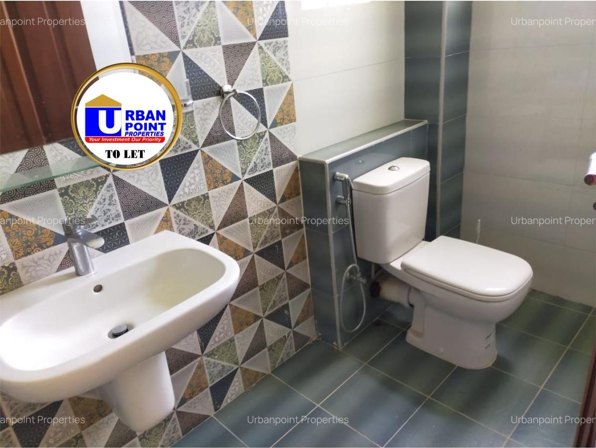 3 Bed House with En Suite in Nyali Area - 14