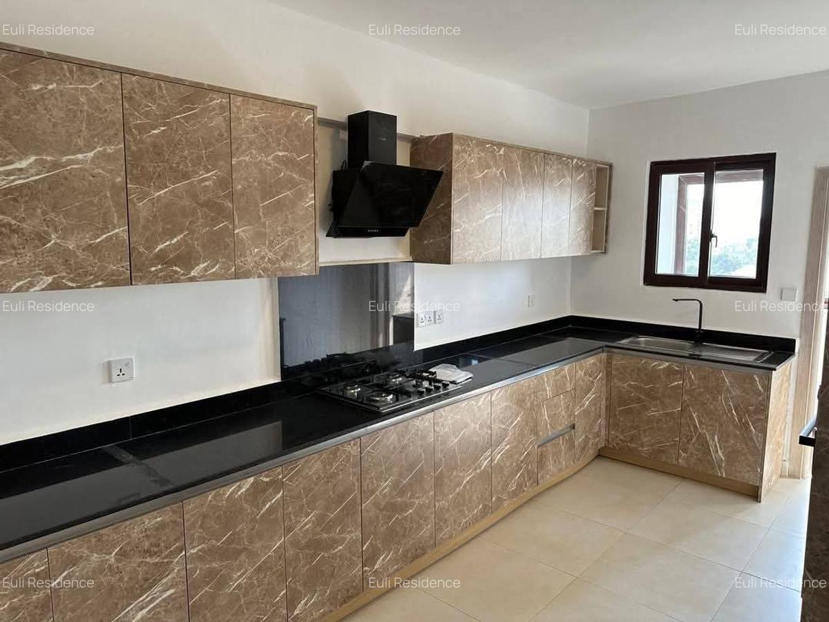 3 Bed Apartment with En Suite at Rhapta Rd - 7