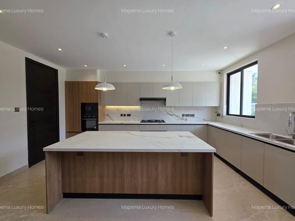 4 Bed Villa with En Suite at Bogani Road - 9