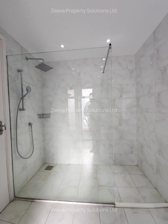 Furnished 2 Bed Apartment with En Suite in Rhapta Road - 13