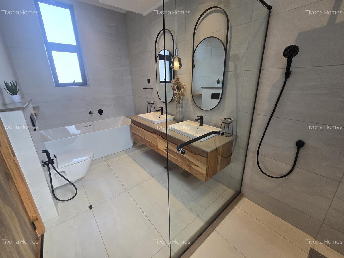 5 Bed Townhouse with En Suite in Loresho - 6