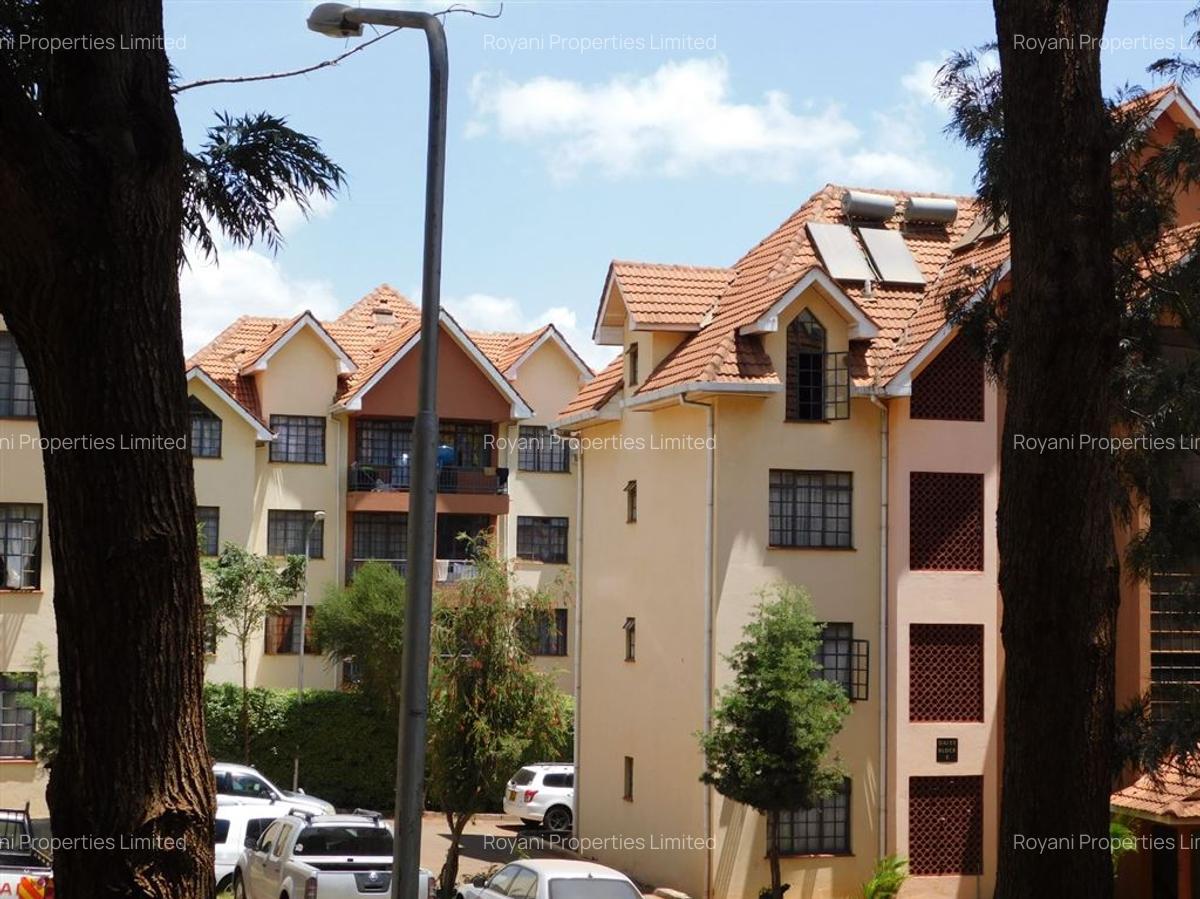 2 Bed Apartment with En Suite at Fourways Junction Estate - 16