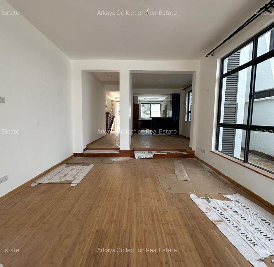 4 Bed Townhouse with En Suite in Lavington - 5