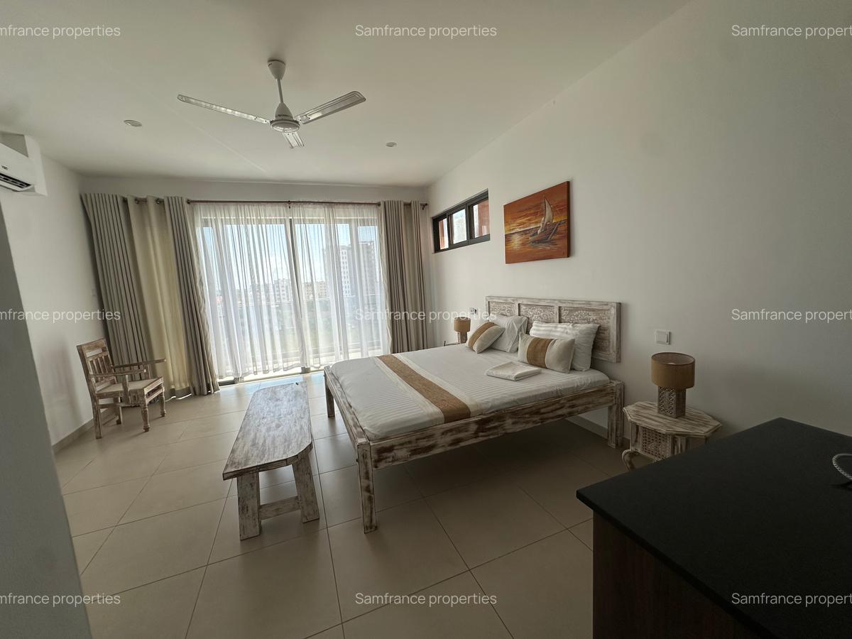3 Bed Apartment with En Suite at Go Khart - 3