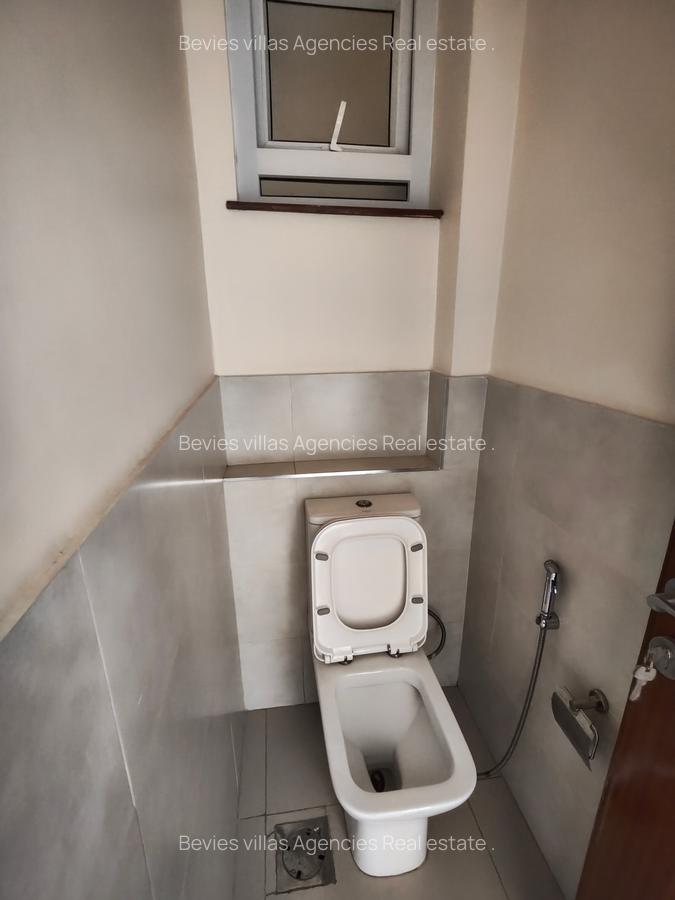 4 Bed Apartment with Borehole at Parklands - 9