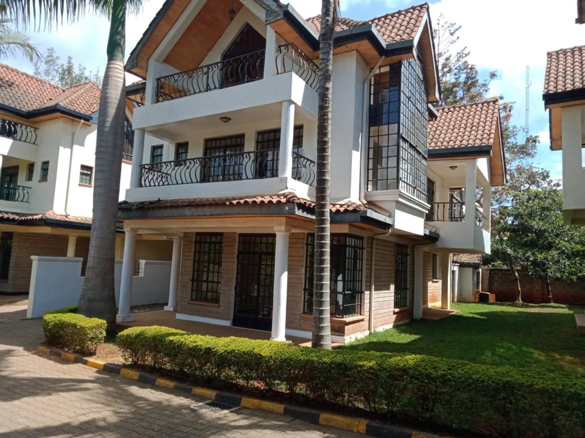 4 Bed Townhouse with En Suite in Lavington - 1