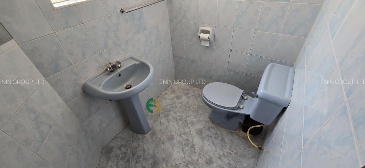 4 Bed Townhouse with En Suite in Lavington - 9