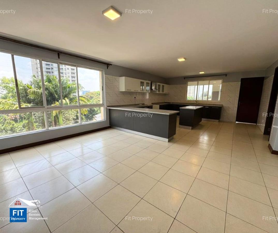 4 Bed Apartment with En Suite in General Mathenge - 8