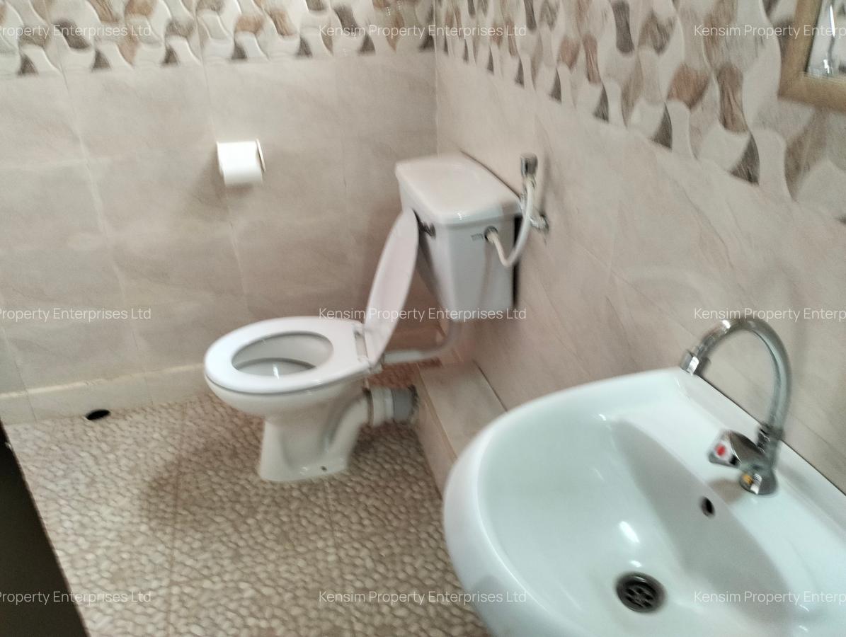 4 Bed Townhouse with En Suite in Lavington - 11