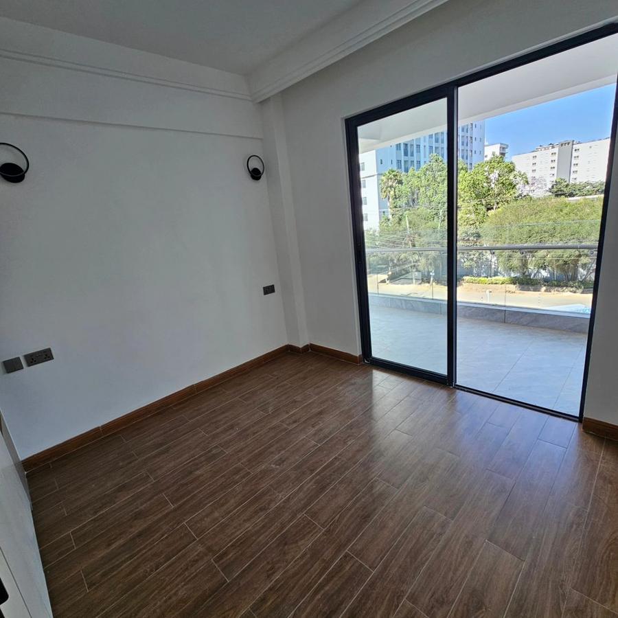 2 Bed Apartment with En Suite at Menelik Road - 10