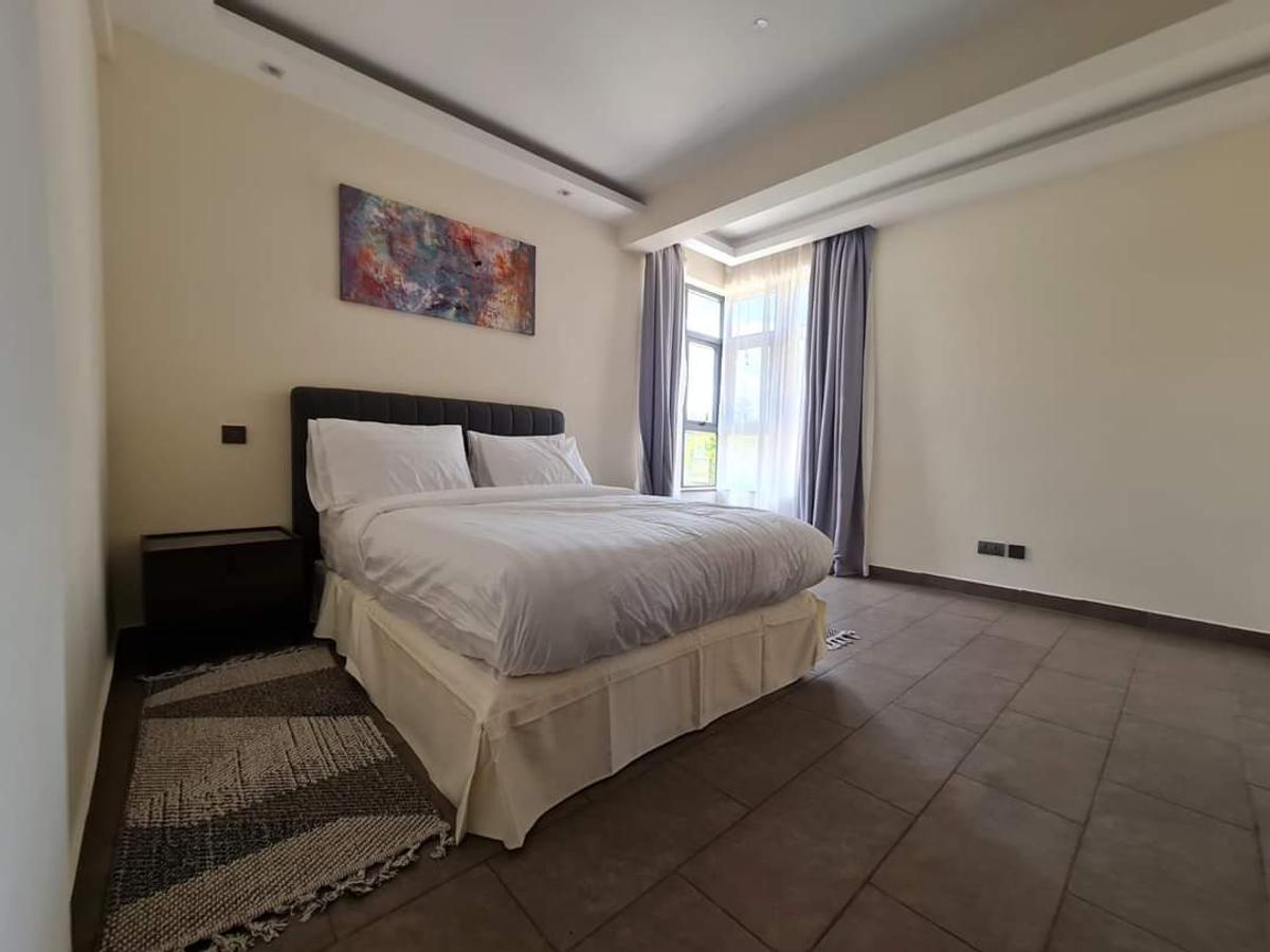 Serviced 2 Bed Apartment with En Suite at Spring Valley - 12