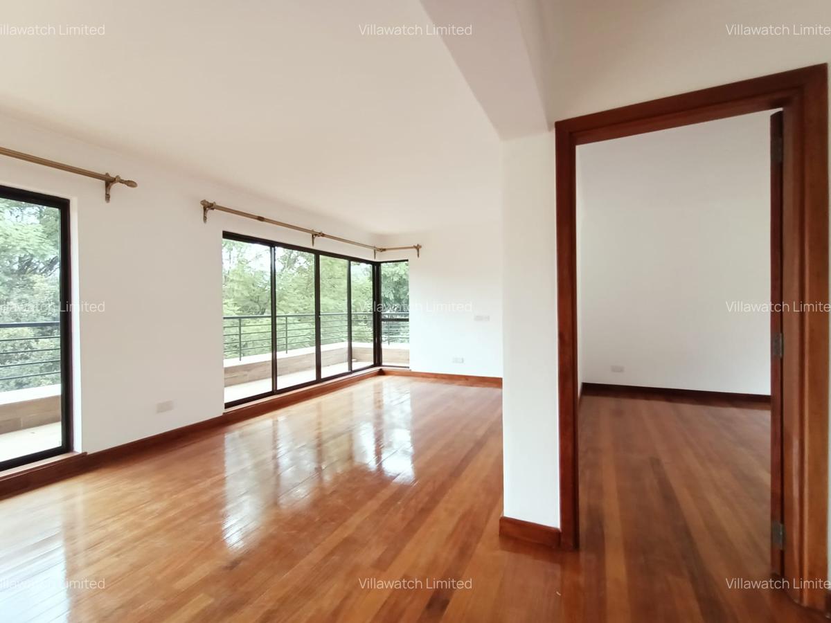 5 Bed Townhouse with En Suite in Kileleshwa - 19