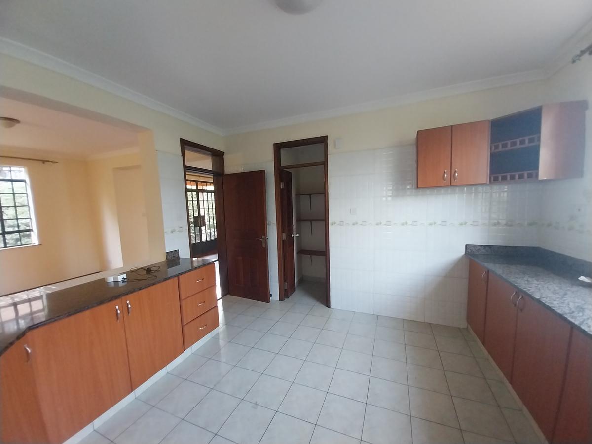 4 Bed Townhouse with En Suite in Kiambu Road - 4