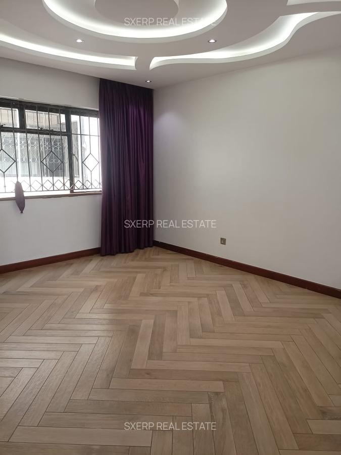3 Bed Apartment with En Suite at Pramukh Shah Ave - 11