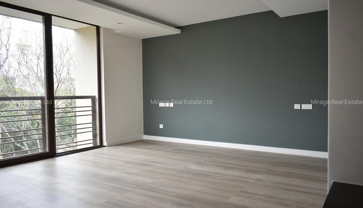 4 Bed Villa with En Suite in Lavington - 13