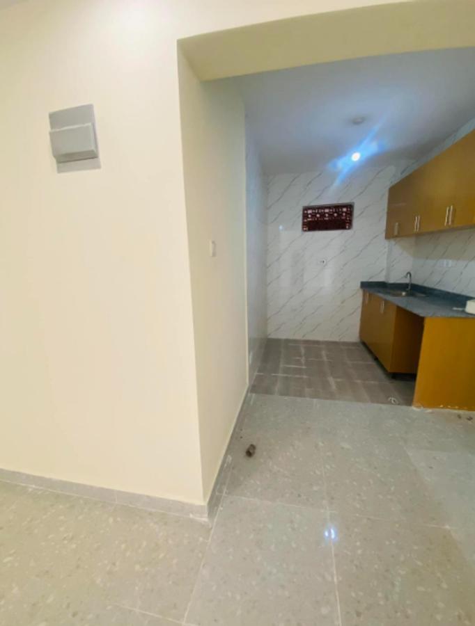 Serviced Studio Apartment with En Suite in Kileleshwa - 3