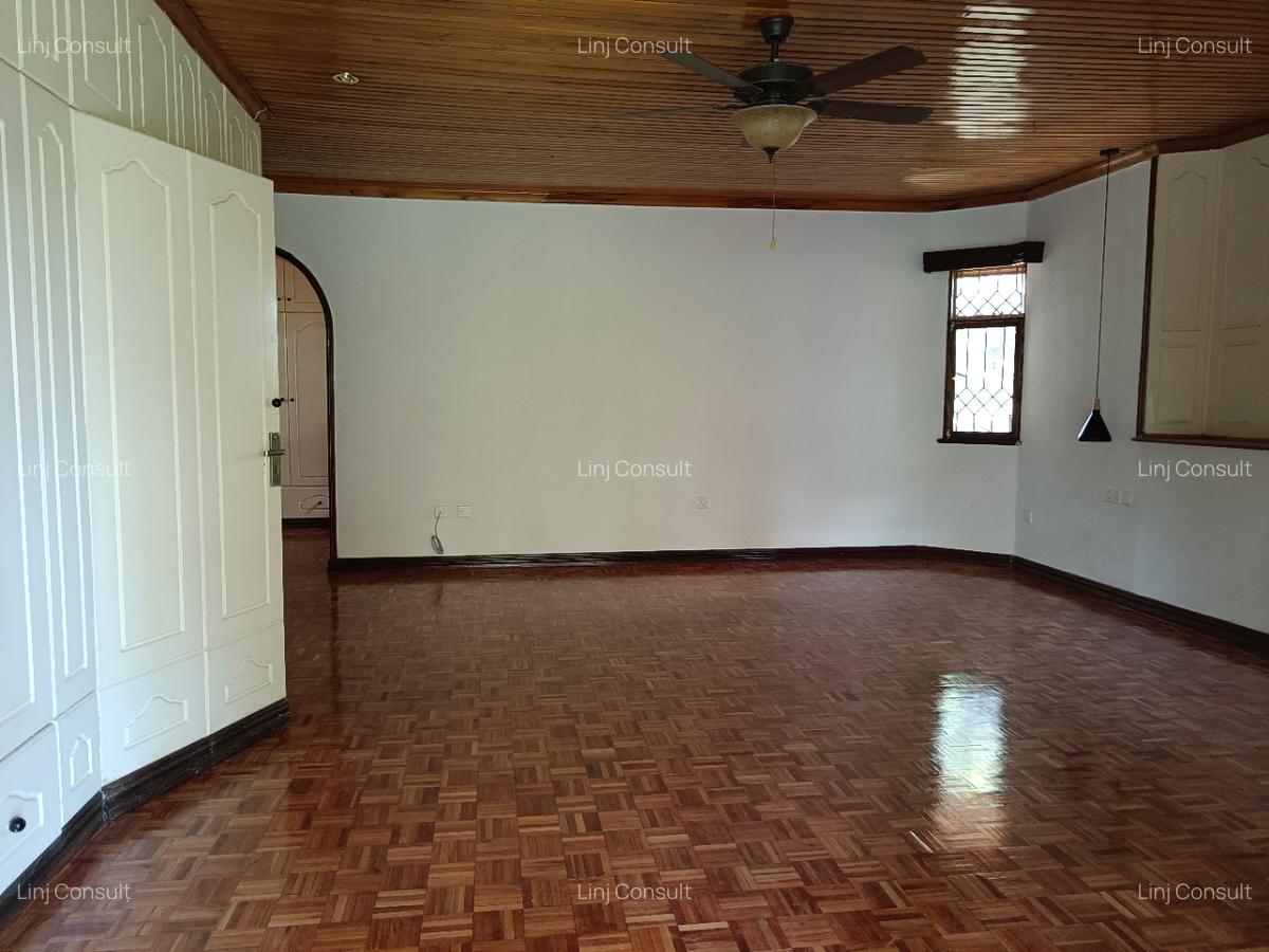 5 Bed House with En Suite at Runda - 17