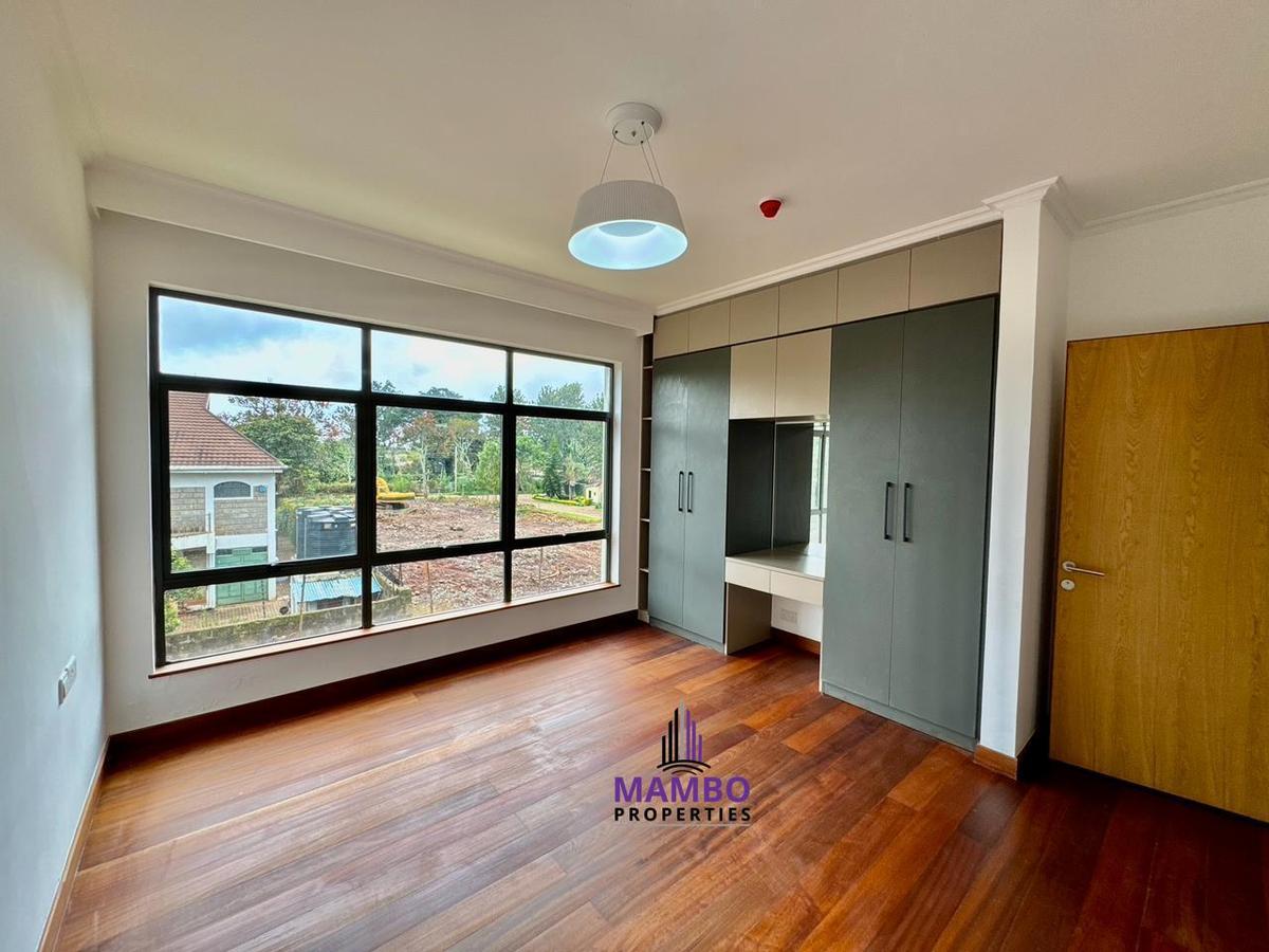 4 Bed Apartment with En Suite at Two Rivers - 20