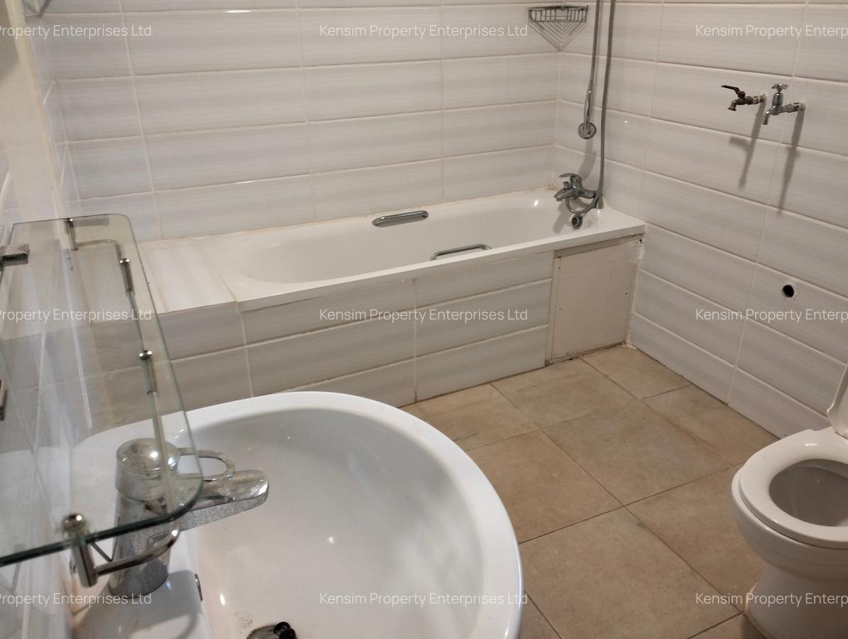 3 Bed House with En Suite in Kyuna - 11