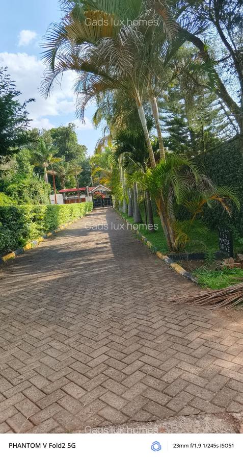 5 Bed Villa with En Suite at Runda - 20