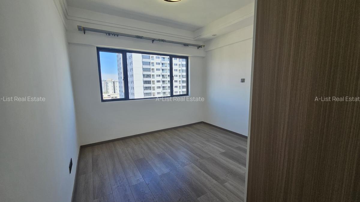 2 Bed Apartment with En Suite at Valley Arcade - 16