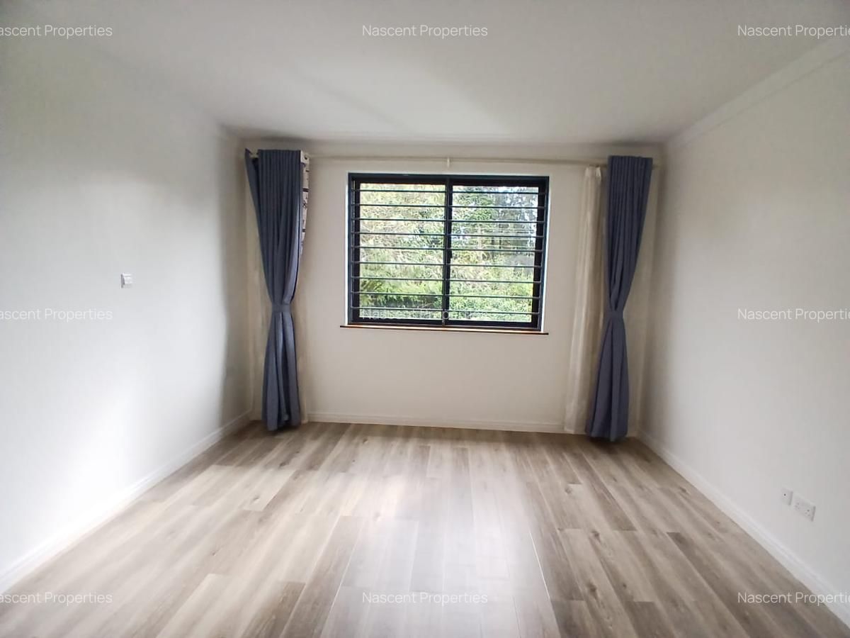 4 Bed House with En Suite in Runda - 20