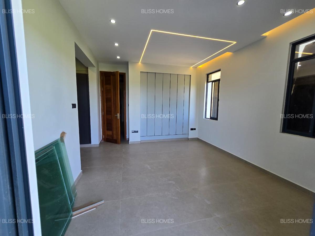 2 Bed Apartment with En Suite at Shanzu - 18