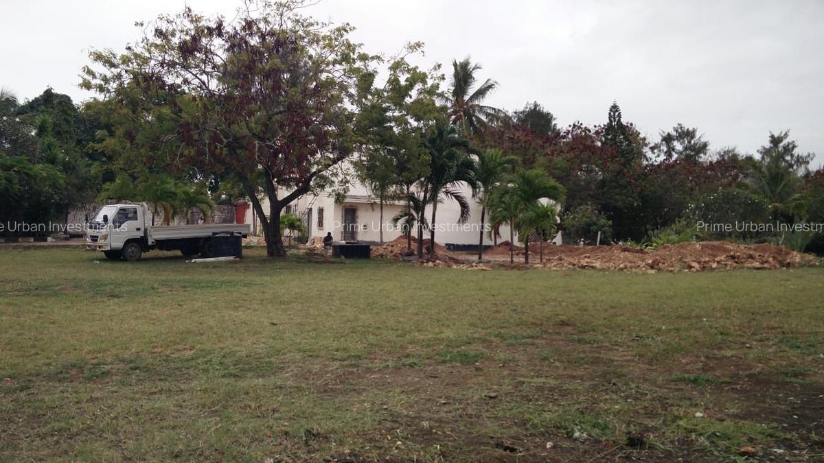 4 Bed House with En Suite in Nyali Area - 19