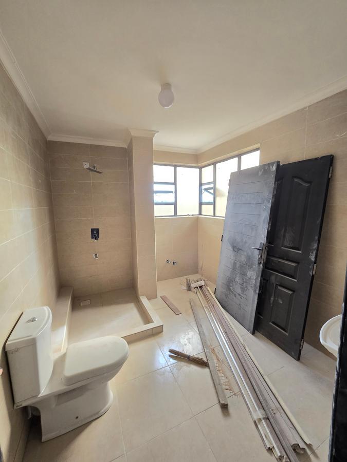 5 Bed Townhouse with En Suite at Kabasiran Avenue - 11