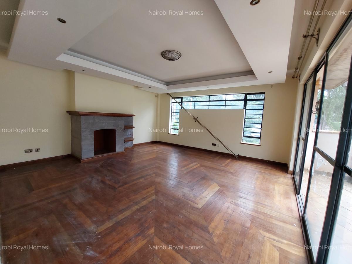 5 Bed Townhouse with En Suite at Convent Drive - 13