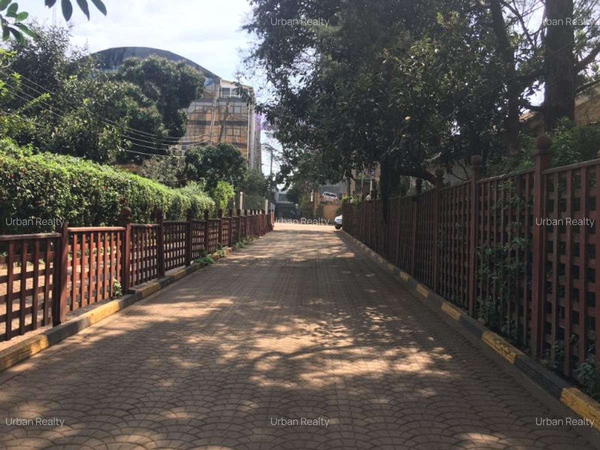 4 Bed Apartment in Westlands Area - 20