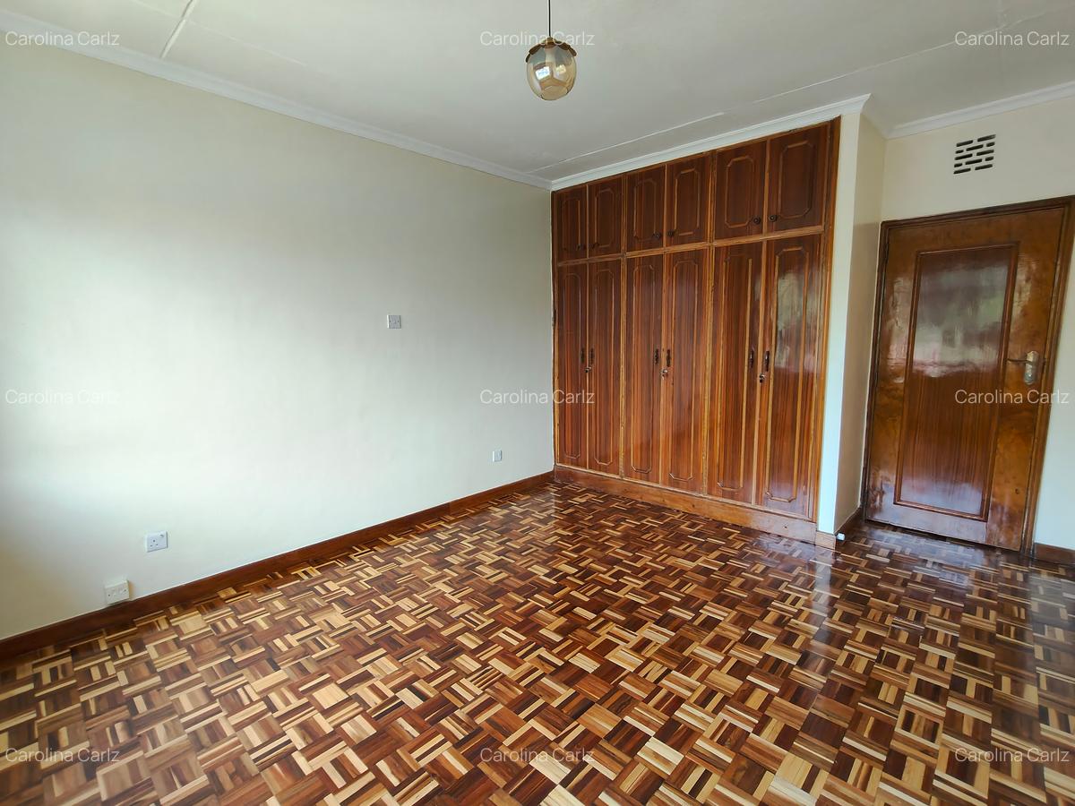 4 Bed Townhouse with En Suite at Loresho - 12