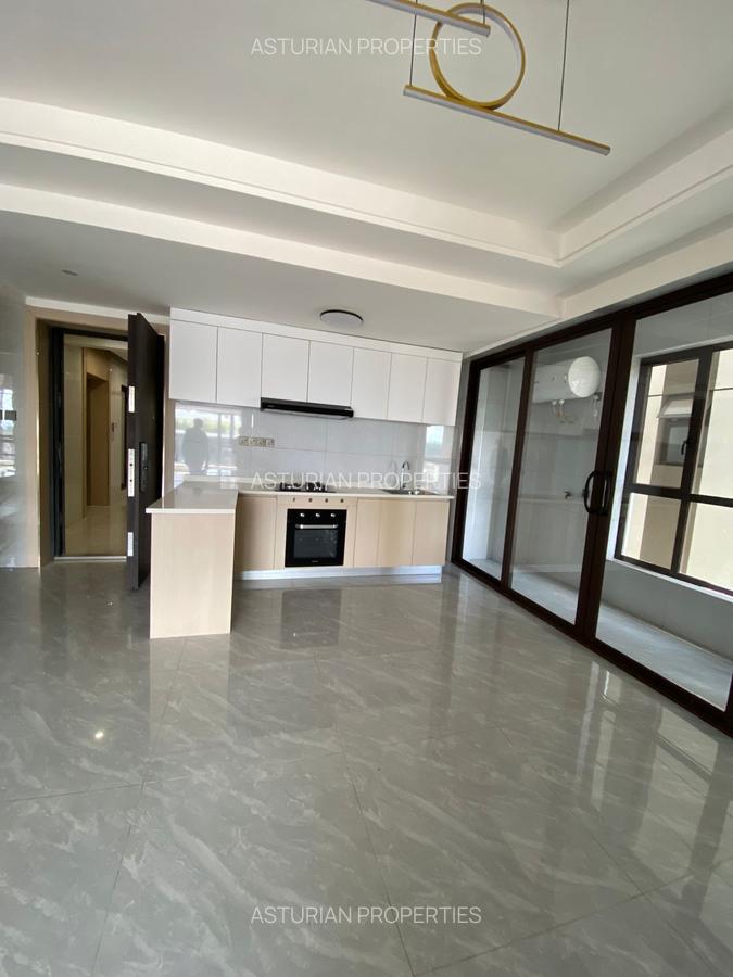 1 Bed Apartment with En Suite in Riverside - 2