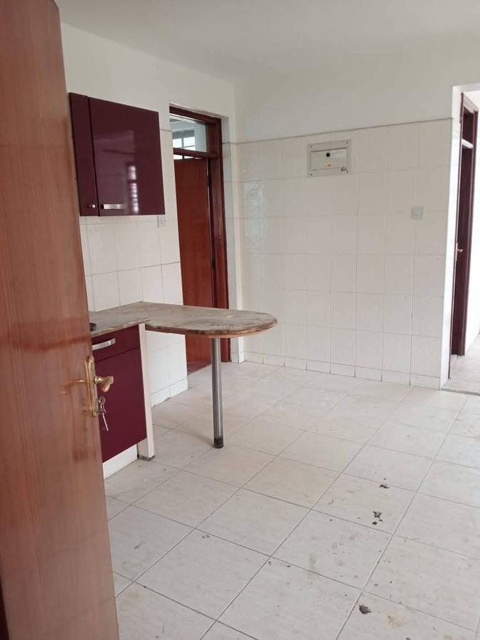 5 Bed Townhouse with En Suite in Lavington - 15