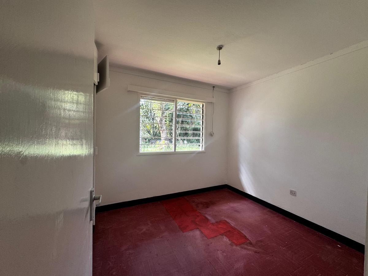 4 Bed House with En Suite in Loresho - 19