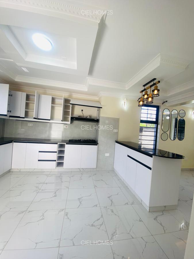 4 Bed Townhouse with En Suite at Eastern Bypass - 7